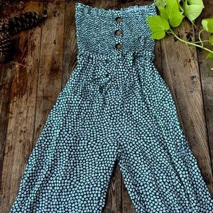 cute jump suit size small green
